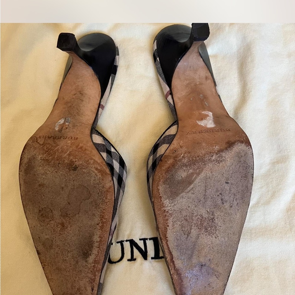 Burberry Women's Checkered Heels - Black and Cream - Picture 7 of 7